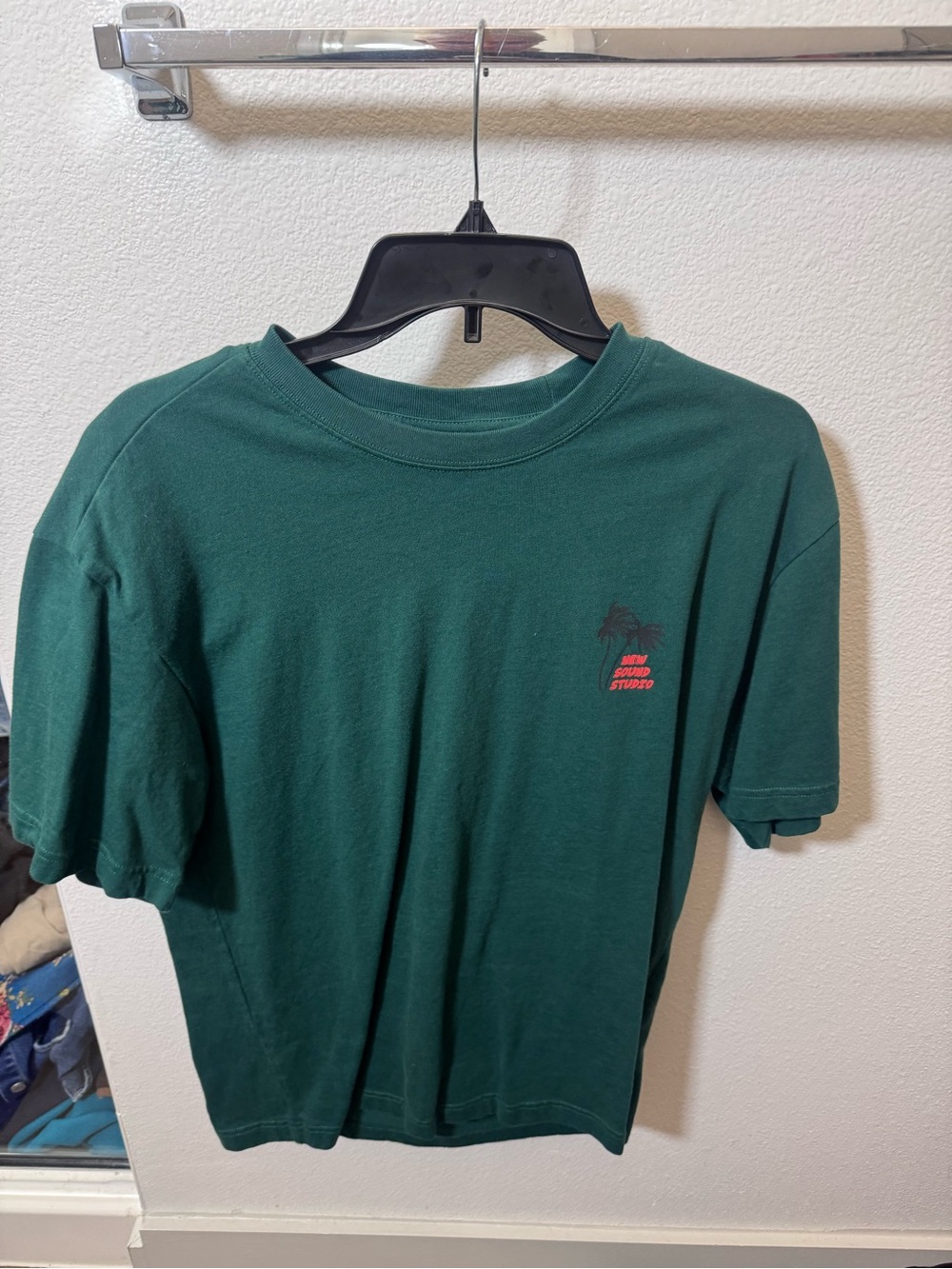H&M men’s Small oversize shirt